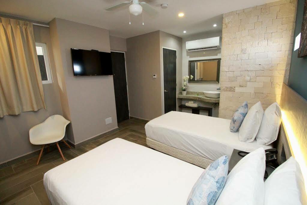 Bfh Attraction Deluxe Hotel Playa del Carmen Exterior foto